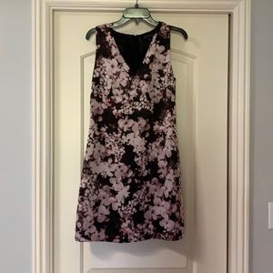 Black & pink sleeveless silk style dress